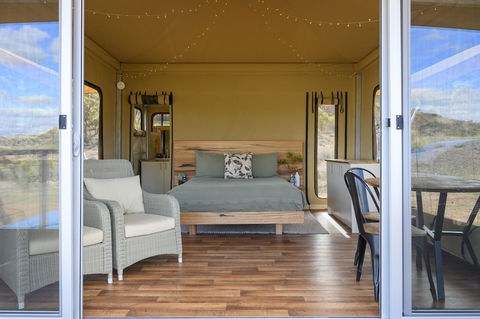 Flinders Bush Retreats - Tourism Noosa 6
