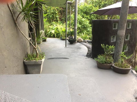 Earthship Daintree - Tourism Noosa 2