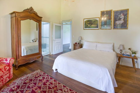 TRANQUILO BEACH HOUSE - Tourism Noosa 4