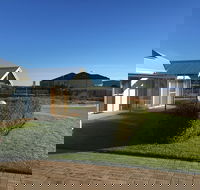 Golf and Beach Retreat - Tourism Noosa
