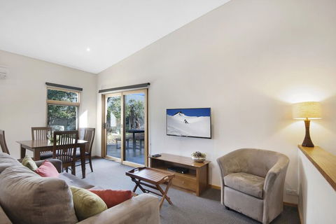 Four Mile Hut - Tourism Noosa 6