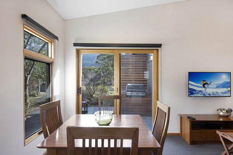 Four Mile Hut - Tourism Noosa 5
