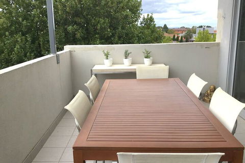 Essendon Sub Penthouse On Napier - Tourism Noosa 1