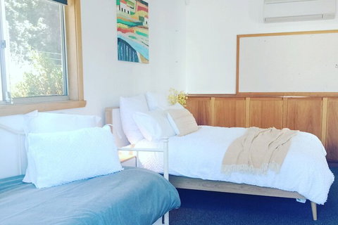 Old White Church Bed & Breakfast - Tourism Noosa 6