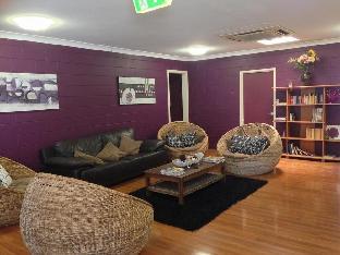 Foreign Exchange Accommodation Beachside - Tourism Noosa 5
