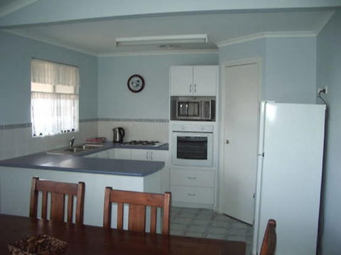 Busselton Holiday Village - Tourism Noosa 0