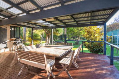 Family Friendly Holiday Haven - Tourism Noosa 0
