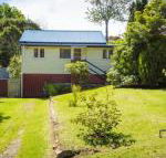 Pet Friendly Beach Cottage at Ballingalla - Tourism Noosa