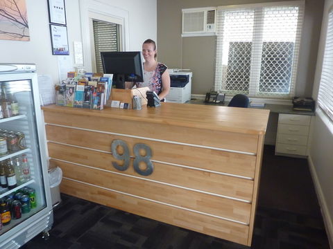 Motel 98 - Tourism Noosa 2