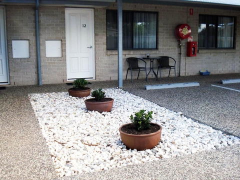 Oakey Motor Inn - Tourism Noosa 0