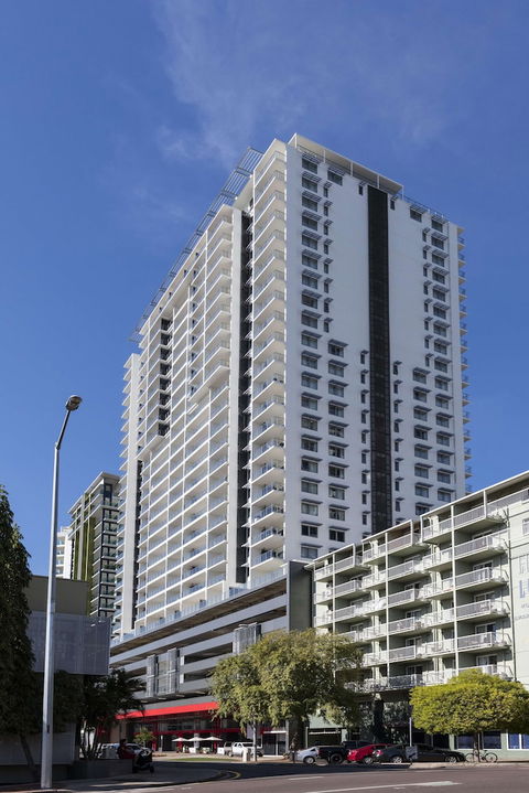 Oaks Darwin Elan Hotel - Tourism Noosa 4