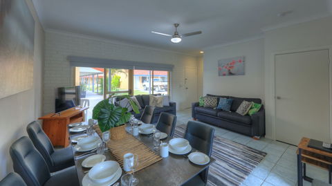 Yamba Motor Inn - Tourism Noosa 5