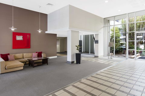 Oaks Brisbane Mews Suites - Tourism Noosa 5