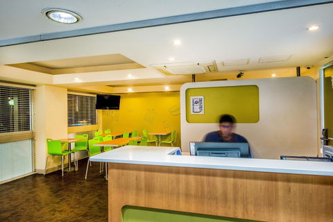 Ibis Budget Wentworthville - Tourism Noosa 1