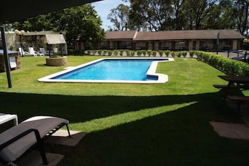 Old Maitland Inn - Tourism Noosa 0