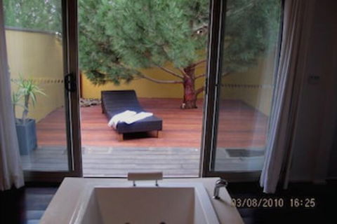 Blue Cliffs Retreat - Tourism Noosa 6