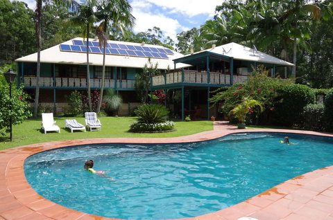 Riviera Bed And Breakfast - Tourism Noosa 3