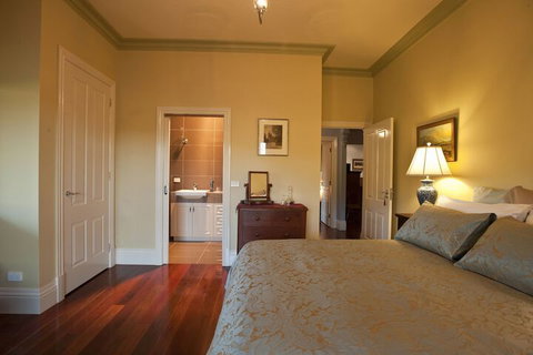 Tallawarra B & B - Tourism Noosa 7