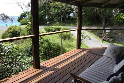 FAR SHORE - Tourism Noosa 3