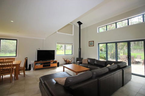 THE PALM FARM PET FRIENDLY WEEKLY ONLY - Tourism Noosa 2