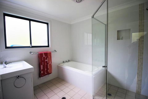 THE PALM FARM PET FRIENDLY WEEKLY ONLY - Tourism Noosa 5