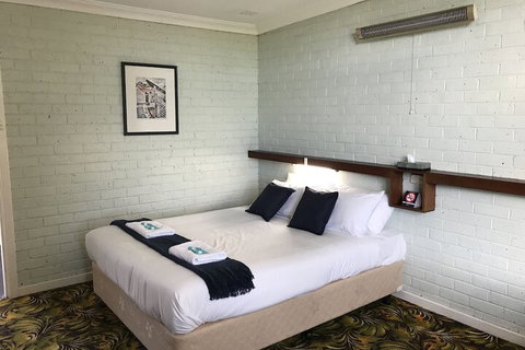 Walpole Hotel Motel - Tourism Noosa 6