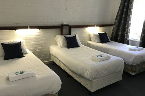 Walpole Hotel Motel - Tourism Noosa 4