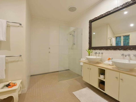 Garden Villa On Murphy - Tourism Noosa 5