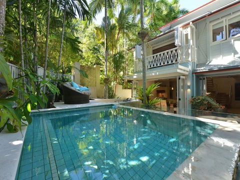 Garden Villa On Murphy - Tourism Noosa 6