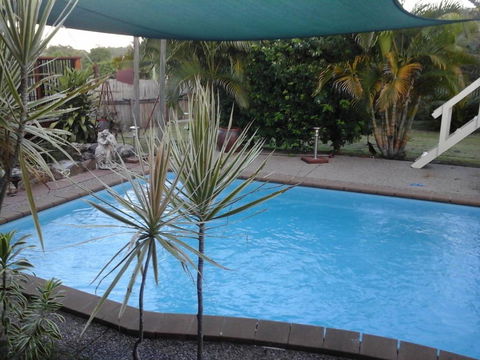 GOLDEN LACE B & B - Tourism Noosa 4