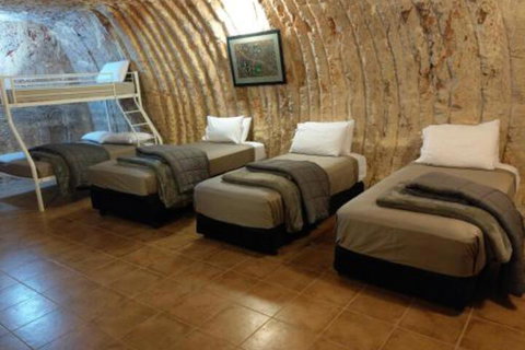 Zen Underground B & B - Tourism Noosa 4