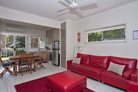 Florida 5 / 5 Lillian Street - Tourism Noosa 7
