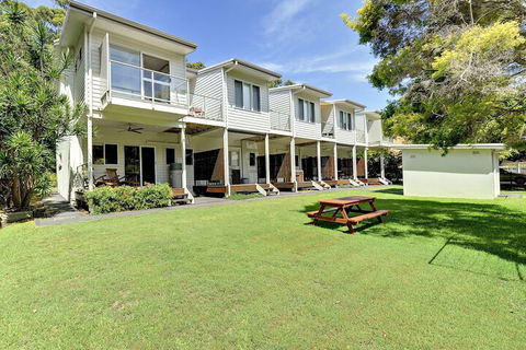 Florida 5 / 5 Lillian Street - Tourism Noosa 3