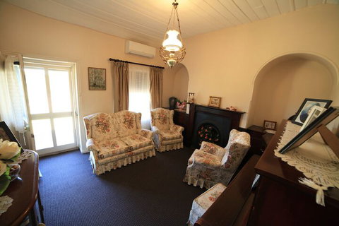 Miss Mabel Cottage - Adults Only - Tourism Noosa 6
