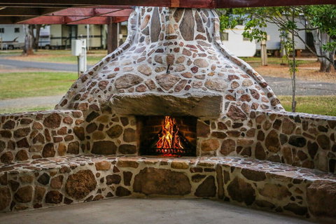 Esk Caravan Park & Motel - Tourism Noosa 2