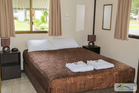 Esk Caravan Park & Motel - Tourism Noosa 5