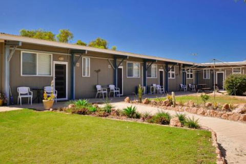 Getaway Villas Unit 38 3 1 Bedroom Self Contained Accommodation - Tourism Noosa 0