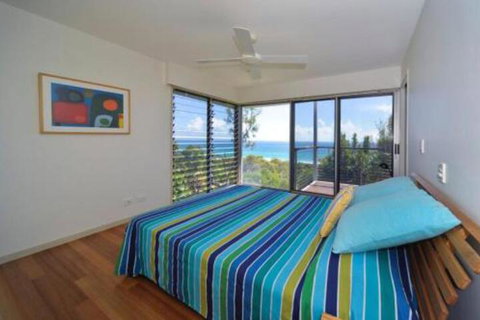 Oceanside 3 Bedrooms - Tourism Noosa 5