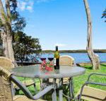 Sanctuary on the Bay fish or kayak from the yard - Tourism Noosa