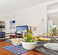 Summer Breeze clean  simple 200m to beach - Tourism Noosa