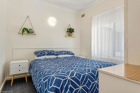 Jamaica Holiday Units - Tourism Noosa 5