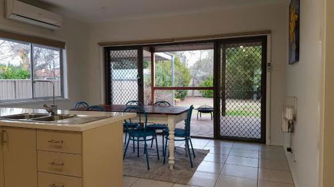 Homely Getaways Eighth Street Mildura - Tourism Noosa 4