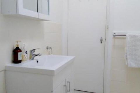 Large 5 Bedroom House With Wifi & Netflix Close To Taronga Western Plains Zoo - Tourism Noosa 2