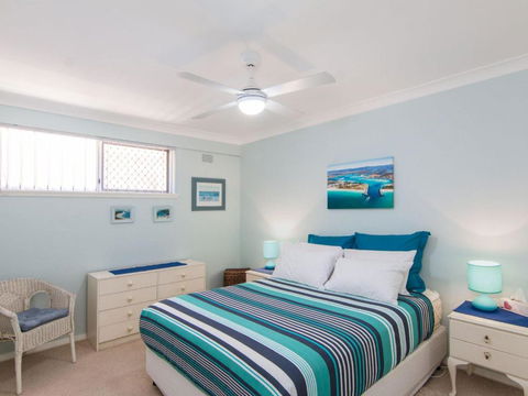 Fairholme 8 Perfect Lakefront Position - Tourism Noosa 1