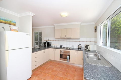 FANTASTIC HOLIDAY UNIT In A PERFECT LOCATION - Tourism Noosa 6