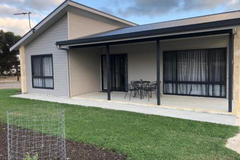 Jalilla Village - Tourism Noosa 5