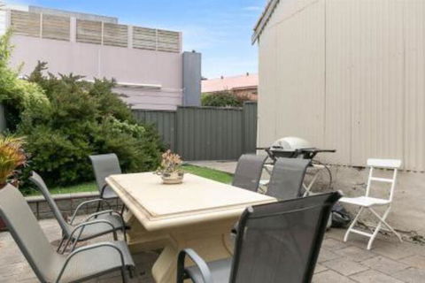 Grace Cottage - Tourism Noosa 5