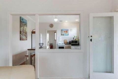 Grace Cottage - Tourism Noosa 2