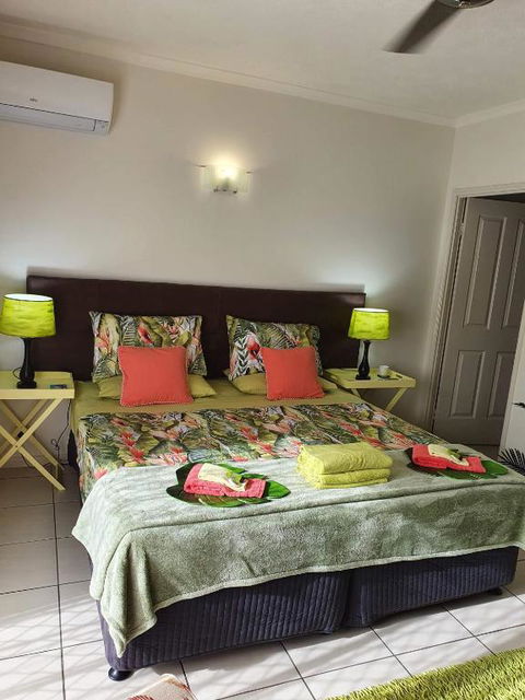 Jackies Studio Apartment - Tourism Noosa 6