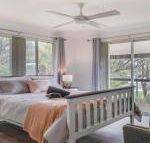 Sounds by the Sea open plan living metres to beach - Tourism Noosa